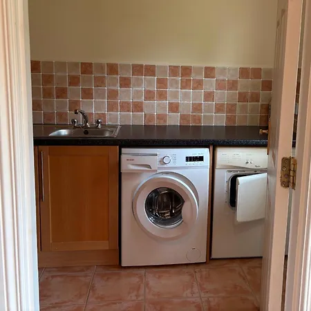 With View Of Bay Estuary Vakantiehuis