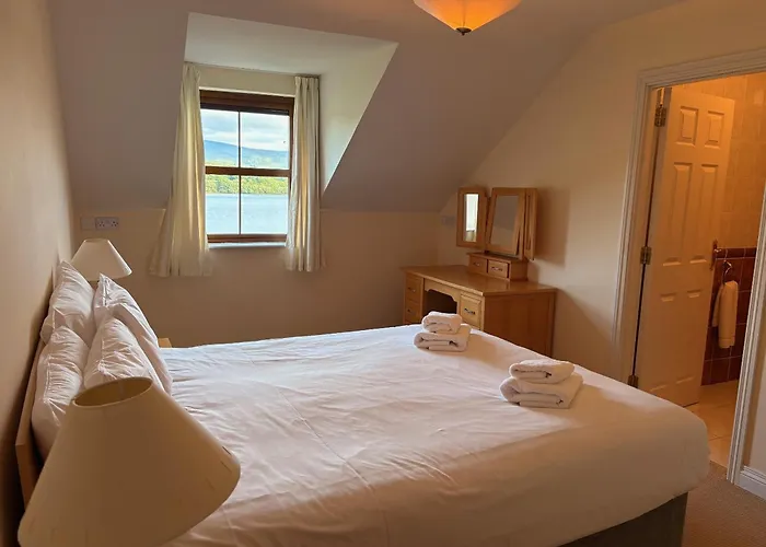 With View Of Bay Estuary בית נופש קנמארה