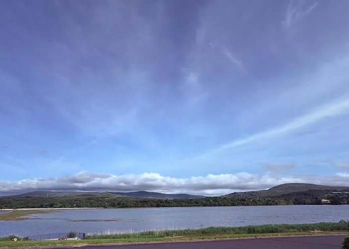 Dom wakacyjny With View Of Bay Estuary